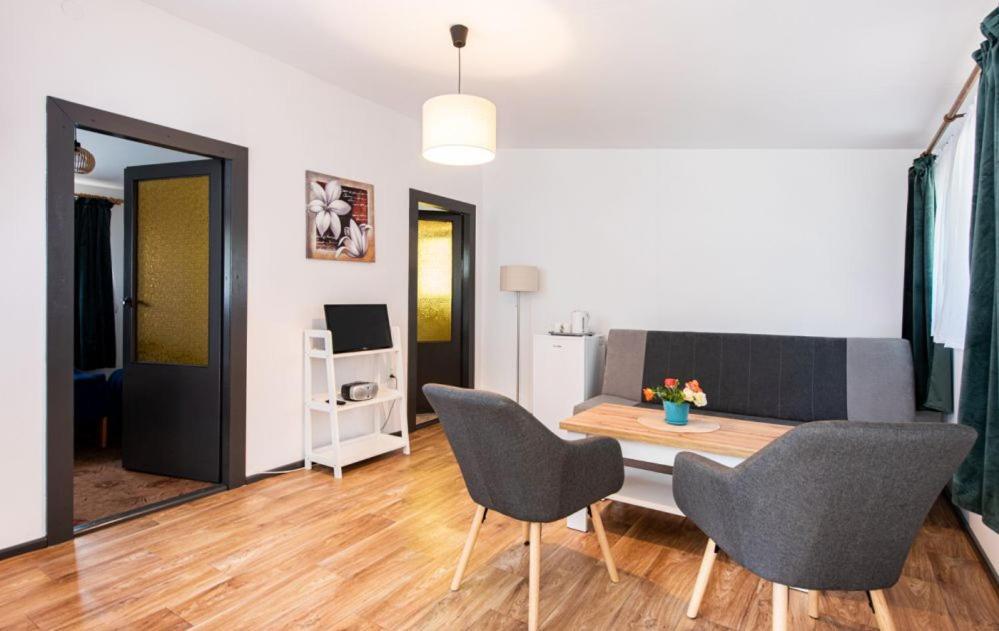 Hotel Osrodek Wypoczynkowy Wagabunda Mikołajki Exteriér fotografie